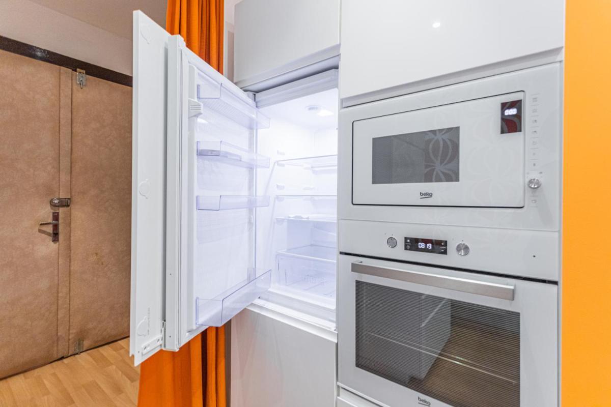 Apartament Jet Hottub - Washer&dryer - 12min Center - 160mbs Wifi Praga